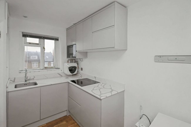 Flat 3A, 66 Hillfield Road, West Hampstead, London, NW6 1QA 3