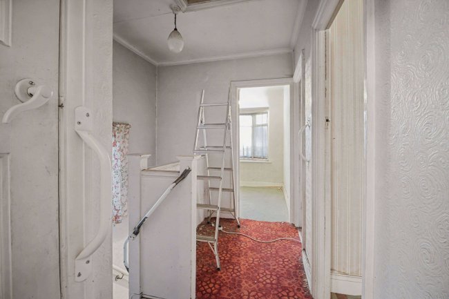 3 Forest Road, Sutton, SM3 9NT 3