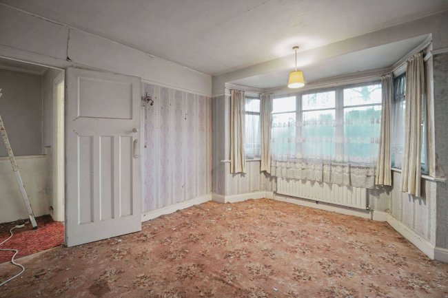 3 Forest Road, Sutton, SM3 9NT 3