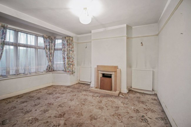 3 Forest Road, Sutton, SM3 9NT 3