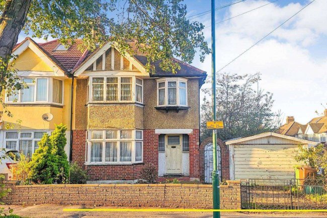 3 Forest Road, Sutton, SM3 9NT 3