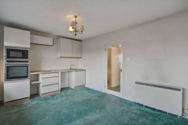 33 Hillside Avenue, Wembley, HA9 8DY 5