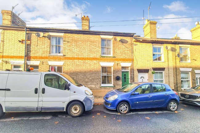 7 Etna Road, Bury St Edmunds, Suffolk, IP33 1JF 2