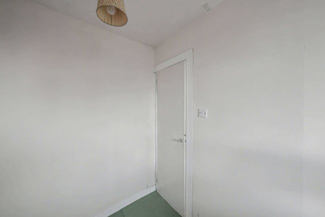 8 Howmic Court, Arlington Road, Twickenham, TW1 2BD 7