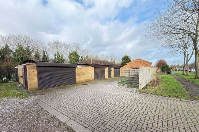 Sandy Close Depot, Sandy Close, Great Linford, Milton Keynes, MK14 5EE 84