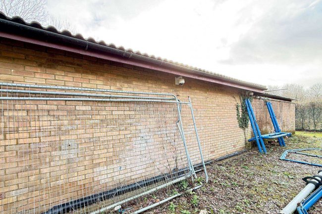 Sandy Close Depot, Sandy Close, Great Linford, Milton Keynes, MK14 5EE 84