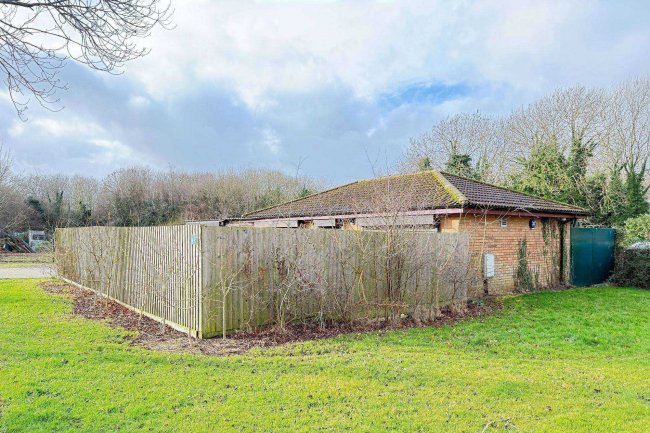 Sandy Close Depot, Sandy Close, Great Linford, Milton Keynes, MK14 5EE 84