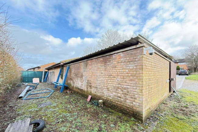 Sandy Close Depot, Sandy Close, Great Linford, Milton Keynes, MK14 5EE 84