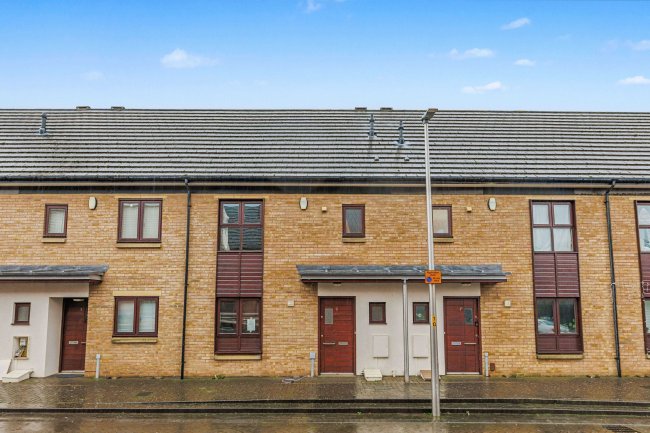 5 Park Corner, Northampton, NN5 5FL 35