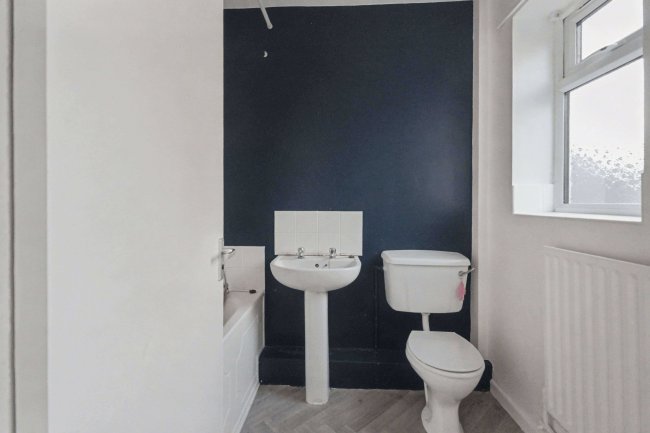 33 Callington Close, Liverpool L14 8XP 26