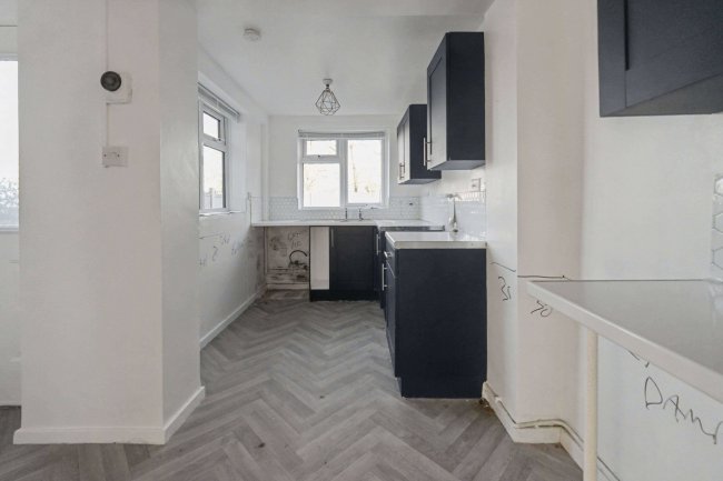 33 Callington Close, Liverpool L14 8XP 26