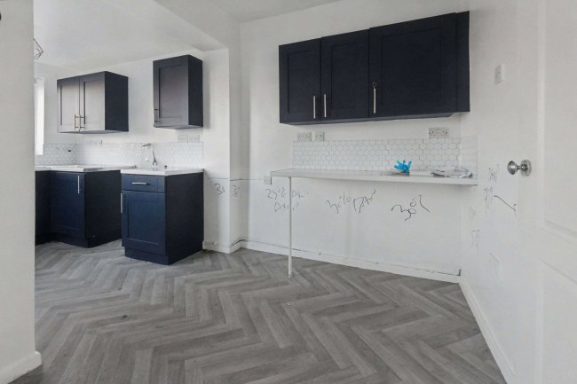 33 Callington Close, Liverpool L14 8XP 26