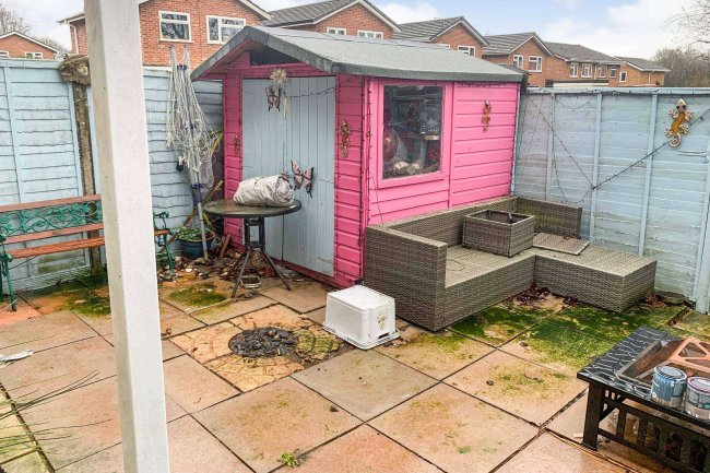 9 Hollybush Road, Warminster, Wiltshire, BA12 8QT 2