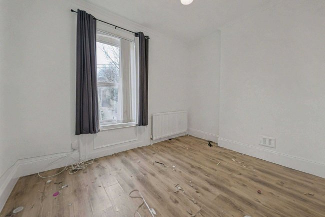 1/1A Tynevale Terrace, Bensham, Gateshead, Tyne & Wear, NE8 2XY 92