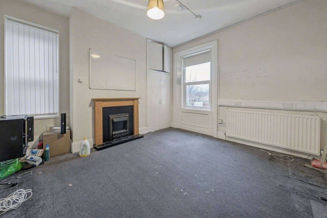 1/1A Tynevale Terrace, Bensham, Gateshead, Tyne & Wear, NE8 2XY 92