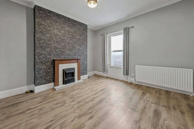 1/1A Tynevale Terrace, Bensham, Gateshead, Tyne & Wear, NE8 2XY 92