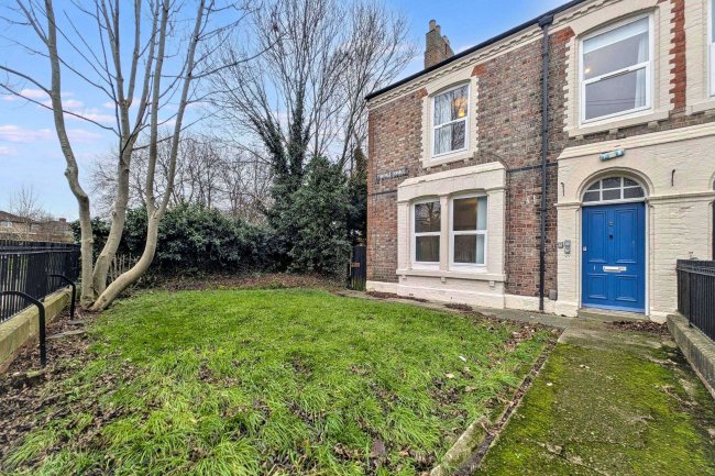 1/1A Tynevale Terrace, Bensham, Gateshead, Tyne & Wear, NE8 2XY 92