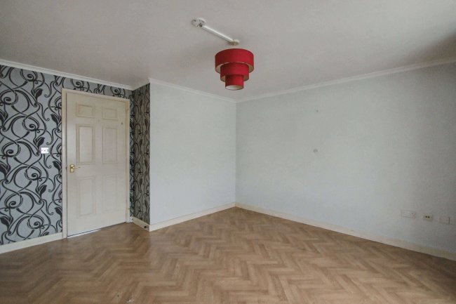 16 Pear Road, Leytonstone, London, E11 4YP 14