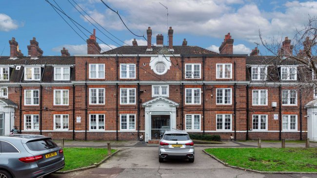 68 Cleverly Estate, Wormholt Road, Shepherds Bush, London, W12 0LY 10