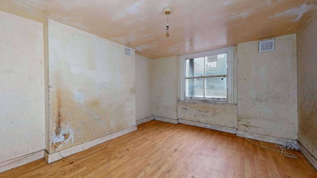 Flat A, 15 Stanlake Villas, Shepherds Bush, London, W12 7EX 1