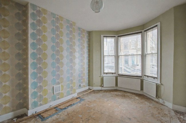 64 Belgrade Road, Stoke Newington, London N16 8DJ 10