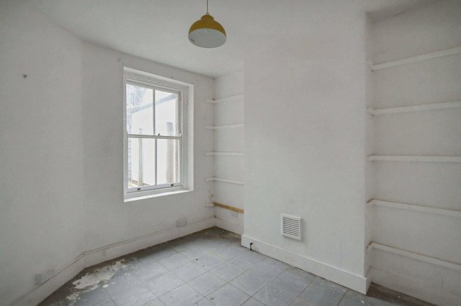 64 Belgrade Road, Stoke Newington, London N16 8DJ 10