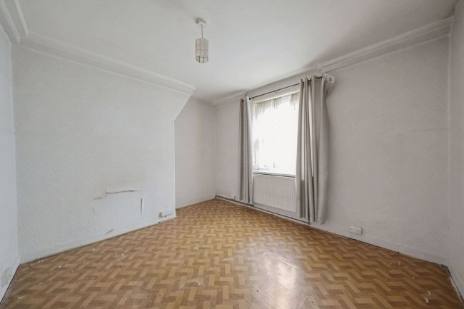 Flat 9, Block E, Peabody Buildings, Herbrand Street, Bloomsbury, London WC1N 1JG 1