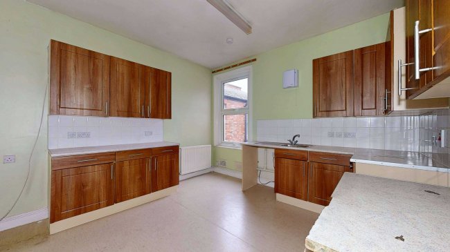 Flat B, 69 Temple Road, Cricklewood, London, NW2 6PN 4