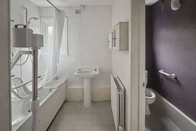 Flat A, 25 Trevor Road, Wimbledon, London, SW19 3PW 18