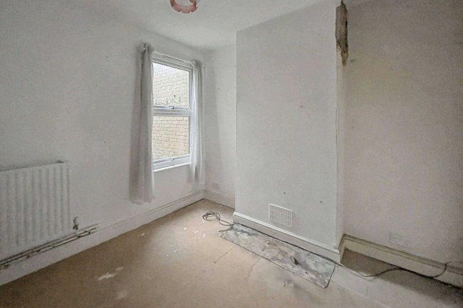 Flat A, 25 Trevor Road, Wimbledon, London, SW19 3PW 18