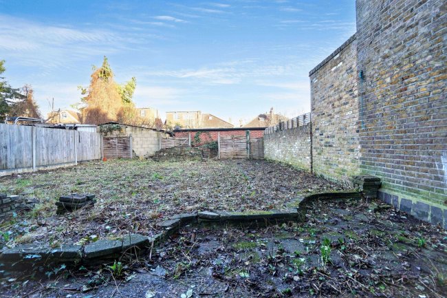 Flat 1, 104 Goldsmith Avenue, Acton, London, W3 6HW 2