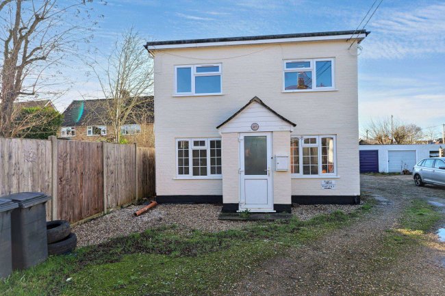 69 Headley Road, Liphook, Hampshire, GU30 7PR 8