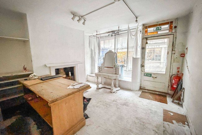 25 Broad Street, Bath, Somerset BA1 5LW 98