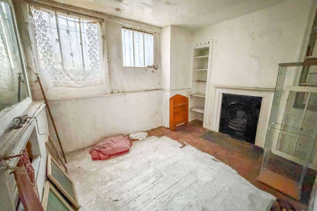 25 Broad Street, Bath, Somerset BA1 5LW 98