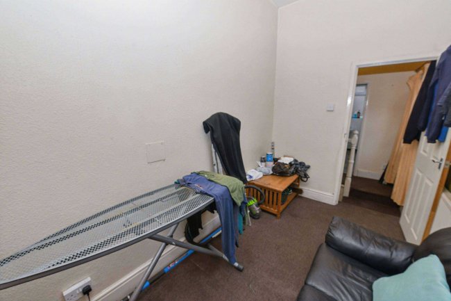 23 Nicholls Street, Coventry, CV2 4GY 7