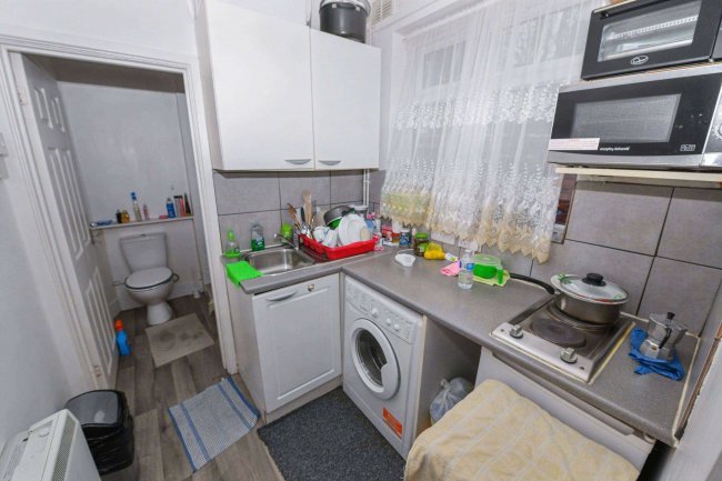 23 Nicholls Street, Coventry, CV2 4GY 7