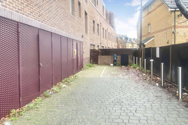 Macleane House, 67 Drummond Road, Croydon CR0 1GF 16