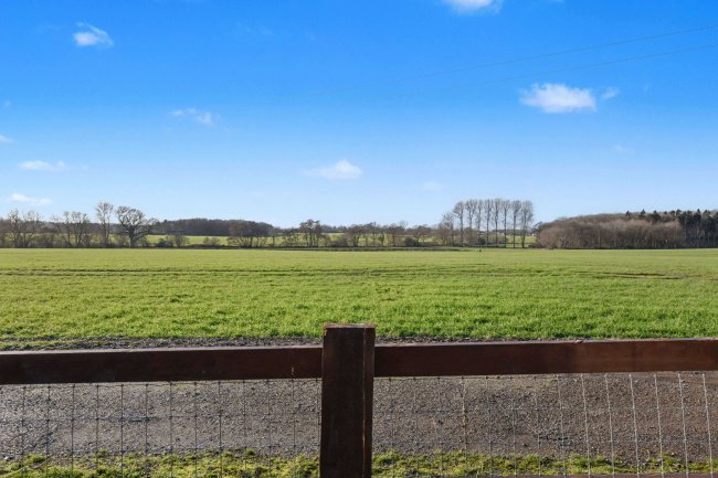 Tawney Hall, Bakers Farm, Blackmore End, Wethersfield, Essex CM7 4DJ 95