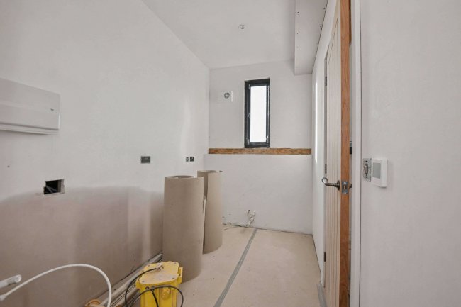 Tawney Hall, Bakers Farm, Blackmore End, Wethersfield, Essex CM7 4DJ 95