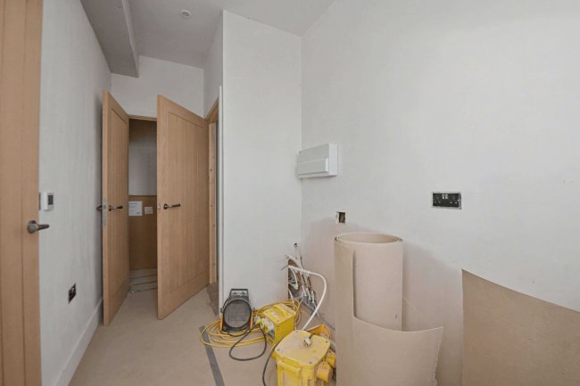 Tawney Hall, Bakers Farm, Blackmore End, Wethersfield, Essex CM7 4DJ 95