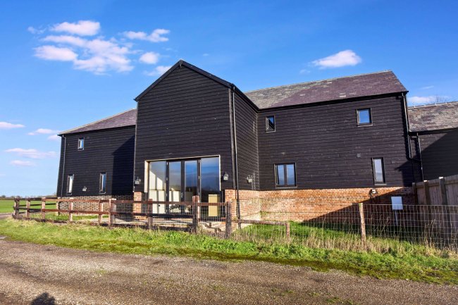 Tawney Hall, Bakers Farm, Blackmore End, Wethersfield, Essex CM7 4DJ 95