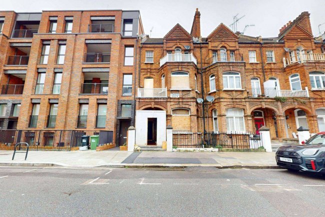 Flats A-D, 78 Comeragh Road, London W14 9HR 72