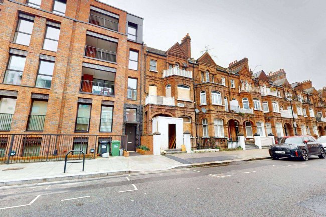 Flats A-D, 78 Comeragh Road, London W14 9HR 72
