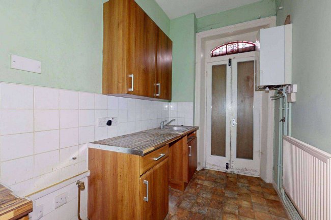 Flats A-D, 78 Comeragh Road, London W14 9HR 72