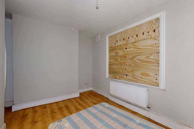 Flats A-D, 78 Comeragh Road, London W14 9HR 72