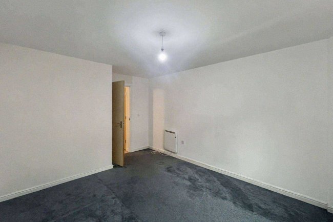 125 Wooldridge Close, Feltham TW14 8BH 81