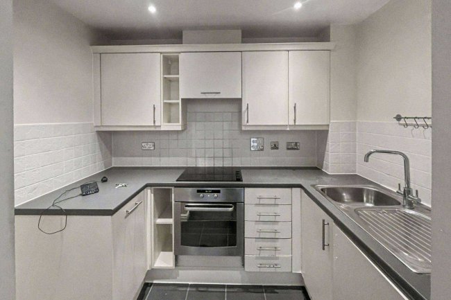 125 Wooldridge Close, Feltham TW14 8BH 81