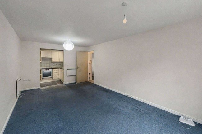 125 Wooldridge Close, Feltham TW14 8BH 81