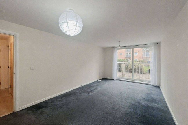 125 Wooldridge Close, Feltham TW14 8BH 81