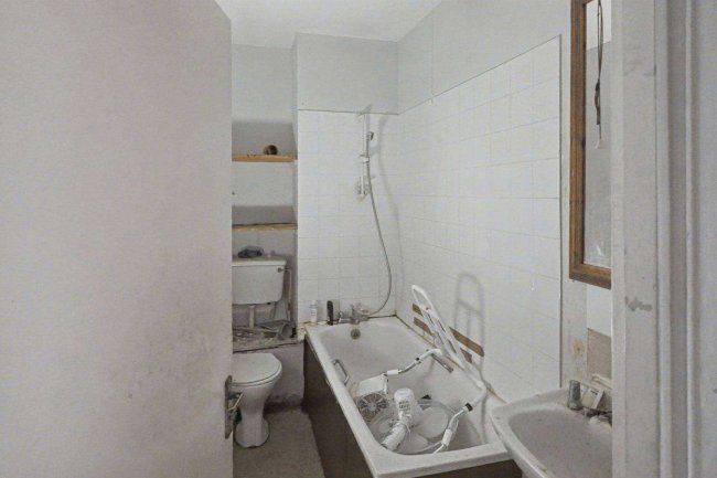 Flat B, 12 Churchill Road, Willesden, London NW2 5EA 32